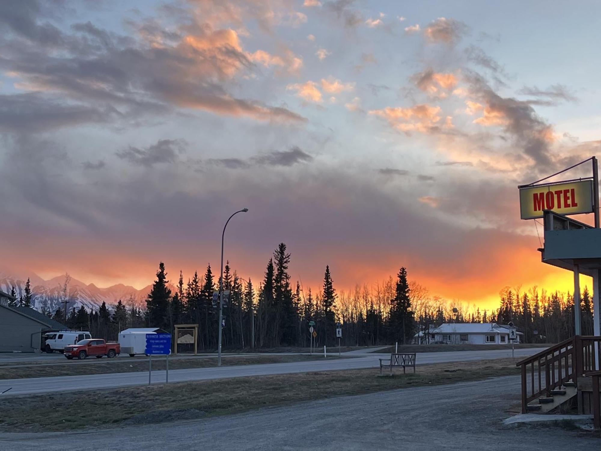 Kluane Park Inn Haines Junction Luaran gambar