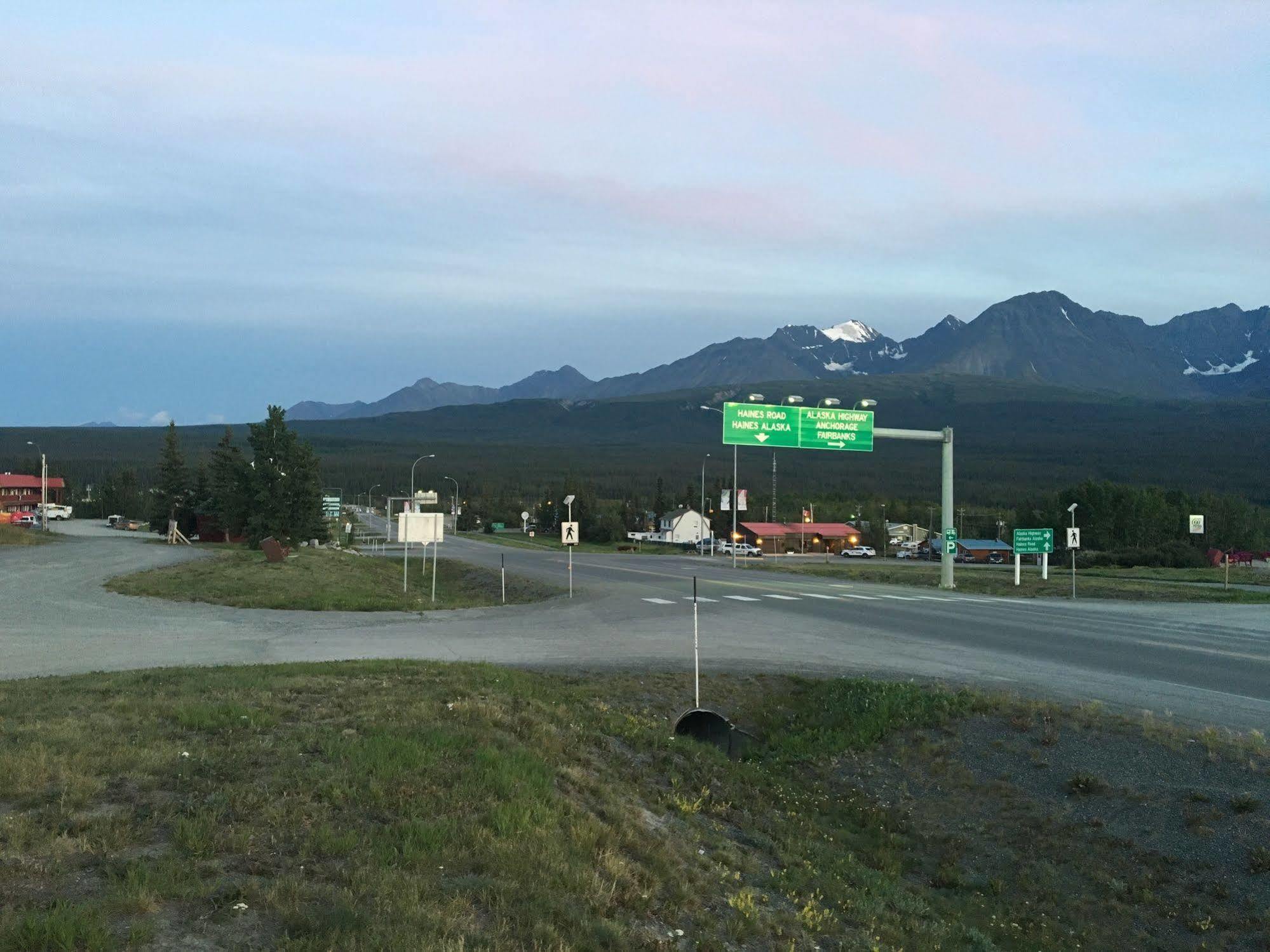 Kluane Park Inn Haines Junction Luaran gambar